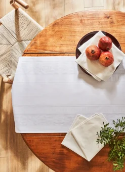 CHEMIN DE TABLE EN JACQUARD BLANC
