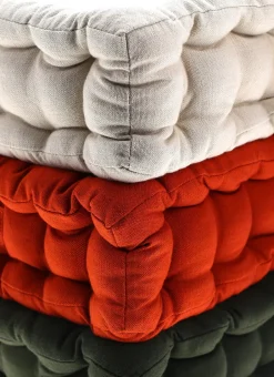 COUSSIN DE SOL EN COTON UNI AVEC POIGNÉE TERRACOTTA