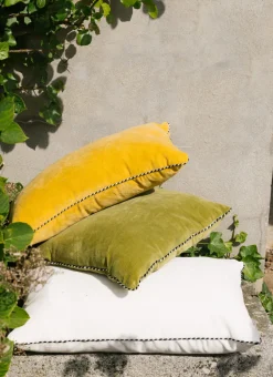 GRAND COUSSIN EN VELOURS AVEC PASSEPOIL RAYÉ BLANC CASSE