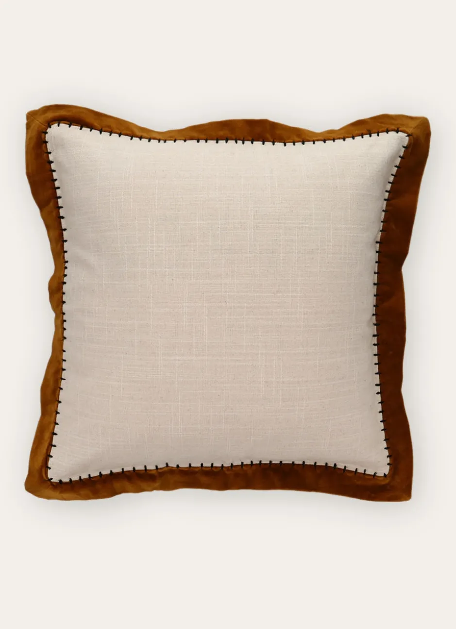 HOUSSE DE COUSSIN TEXTURÉE FINITION EN VELOURS ECRU