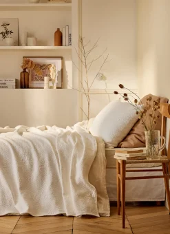 LARGE DESSUS DE LIT EFFET BOUTIS ROZEN ÉCRU