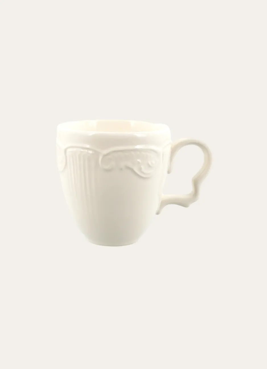 MUG EN GRÈS ORNEMENTÉ CREME