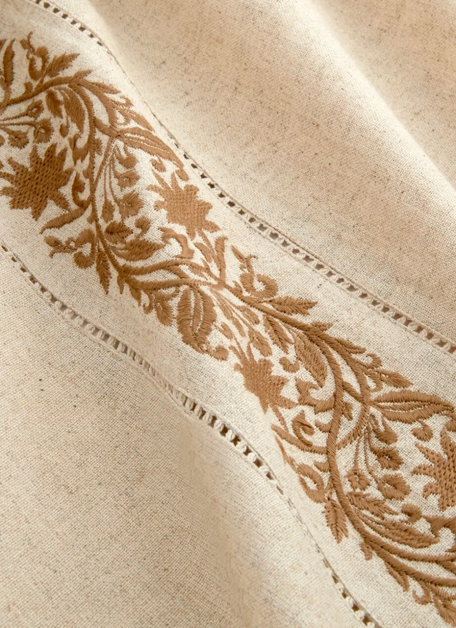 NAPPE AJOURÉE ET BRODÉE EN COTON ET LIN NATUREL