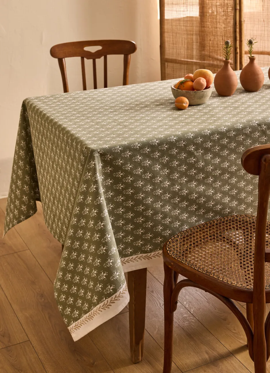 NAPPE IMPRIMÉE AVEC ENCADREMENT À MOTIF vert