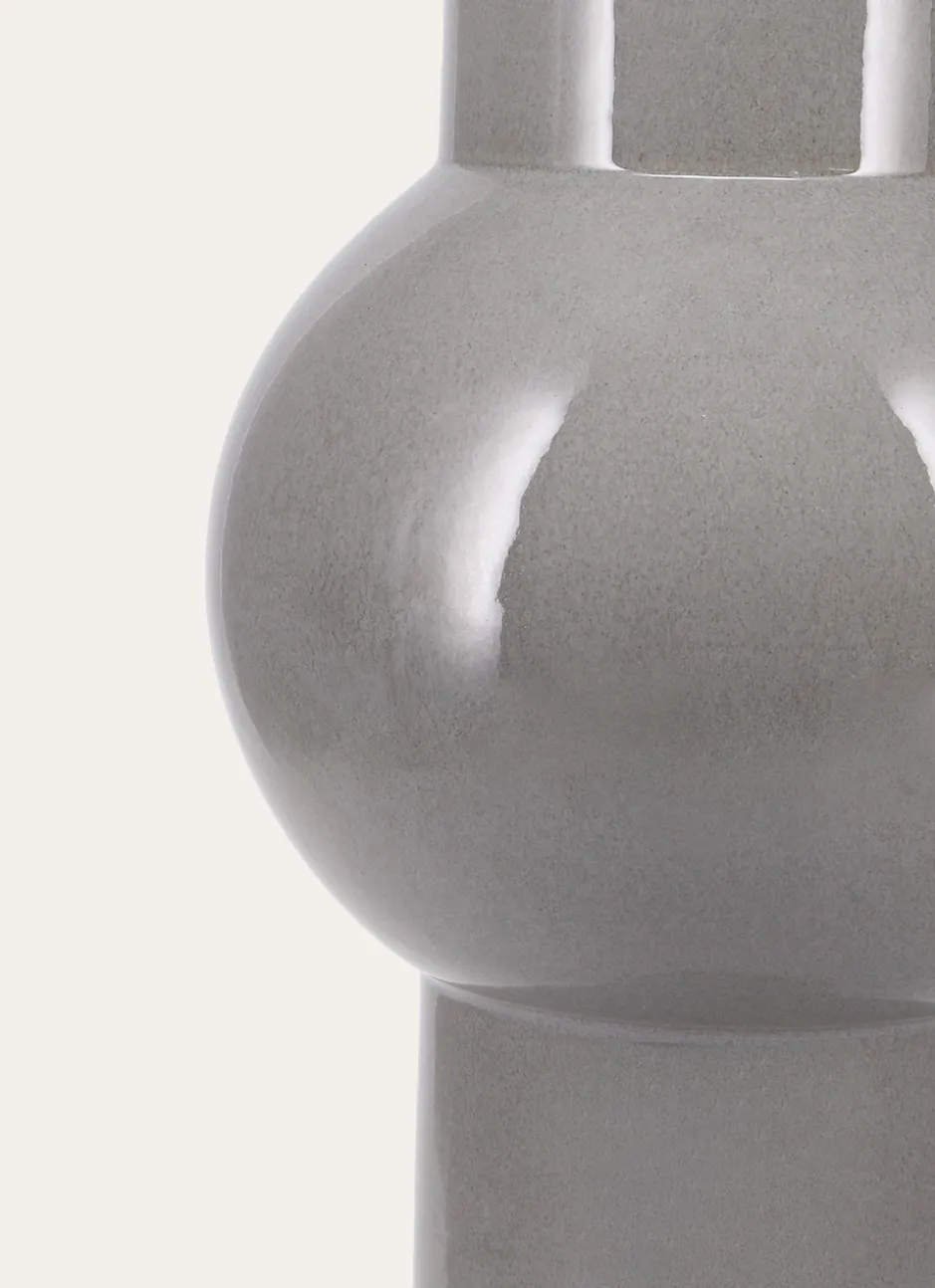 VASE EN FAIENCE ÉMAILLÉE ET VERRE VERT GRISE